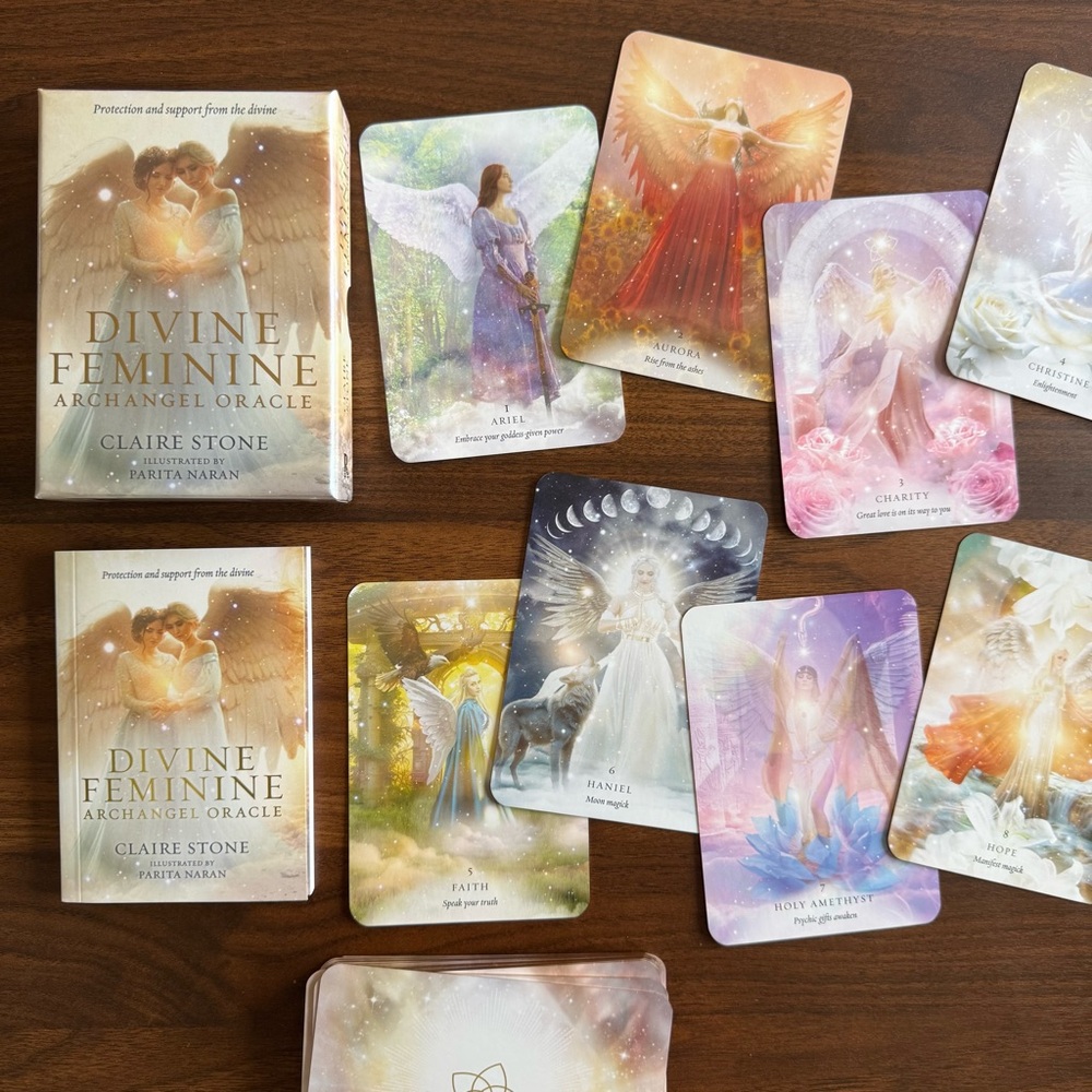 ✨SOLD✨ Divine Feminine Archangel Oracle Deck - Claire Stone